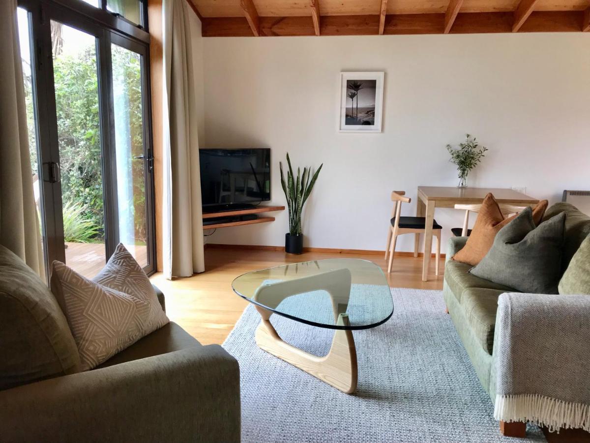 Adrift In Golden Bay- Absolute Beachfront Villas (Adults Only) Collingwood Exterior foto