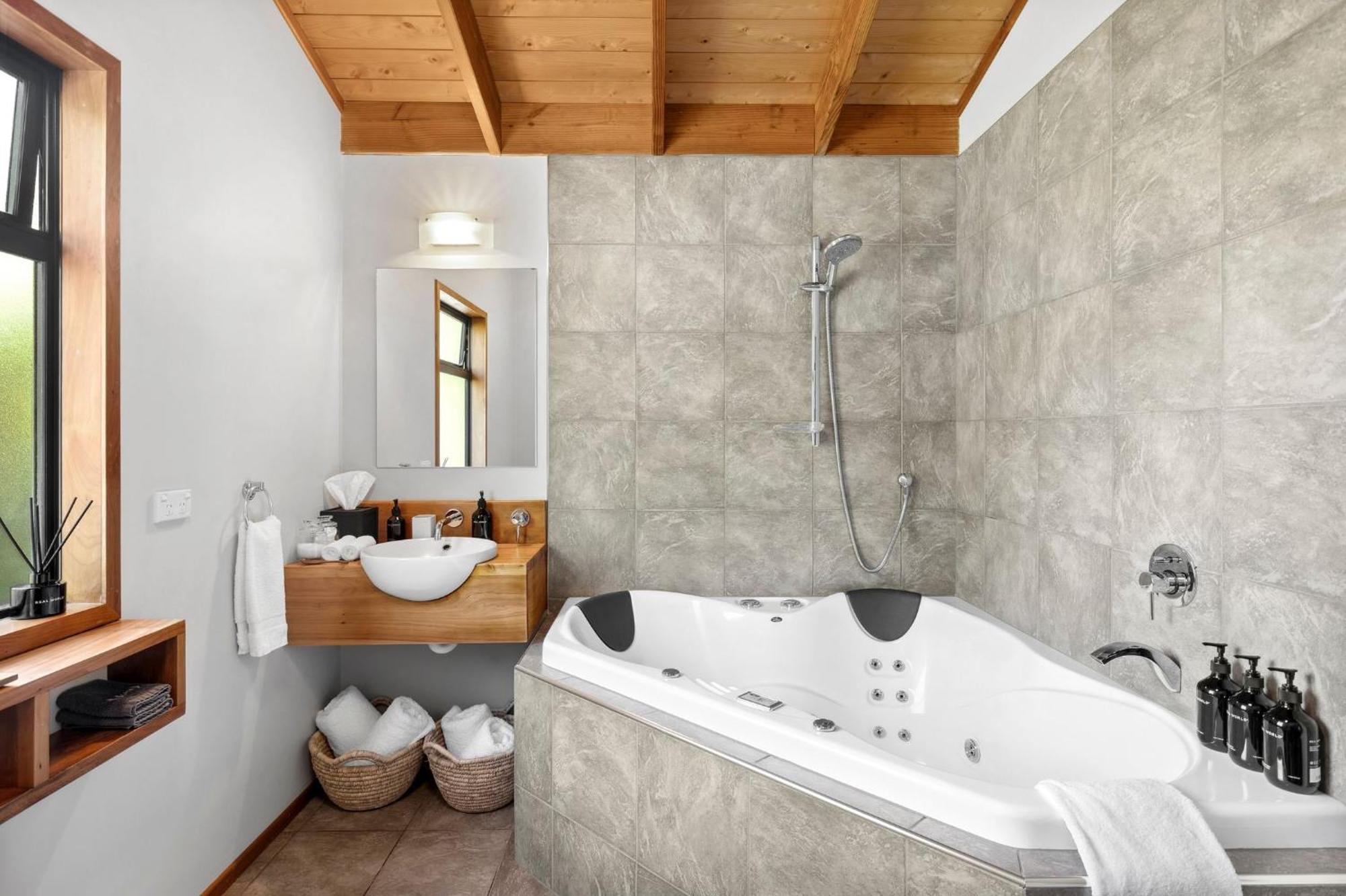 Adrift In Golden Bay- Absolute Beachfront Villas (Adults Only) Collingwood Exterior foto